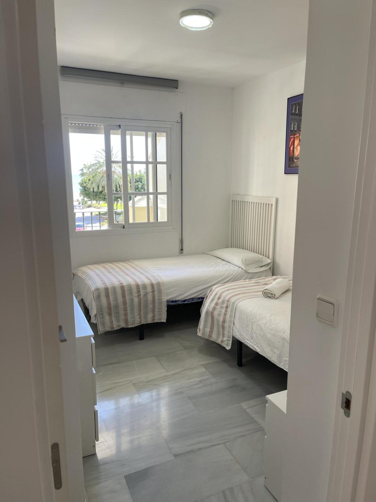 Fabuloso Apartamento A 50M De Playa Centrico Torre Del Mar Bagian luar foto